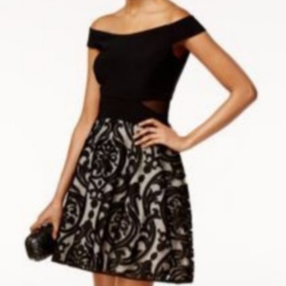 Xscape Dresses & Skirts - Xscape Black Lace & Tan with sheer cut out 8P